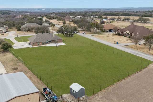 118 Deertail Drive, Azle, TX 76020