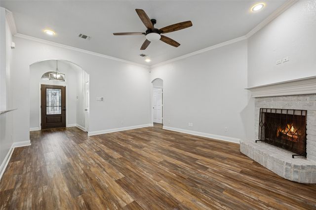 118 Deertail Drive, Azle, TX 76020