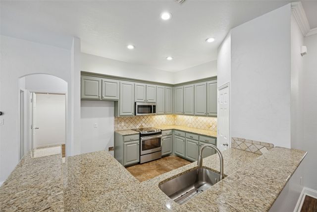 118 Deertail Drive, Azle, TX 76020