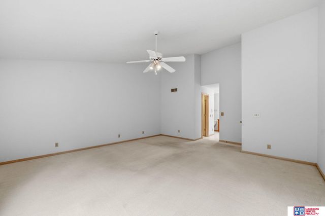722 Lancashire Court, Lincoln, NE 68510