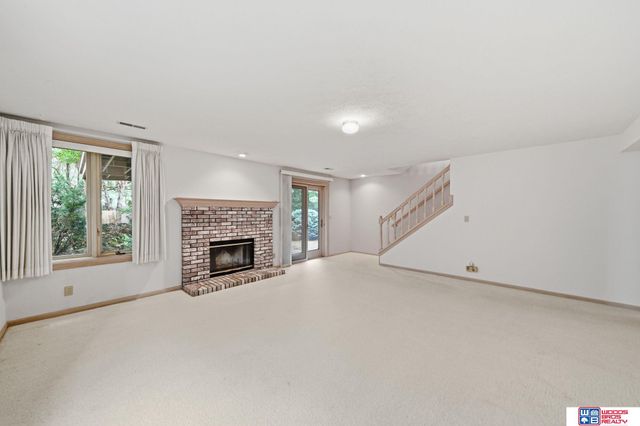 722 Lancashire Court, Lincoln, NE 68510