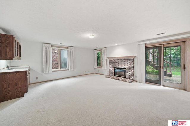 722 Lancashire Court, Lincoln, NE 68510