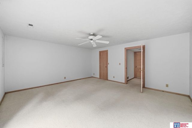 722 Lancashire Court, Lincoln, NE 68510