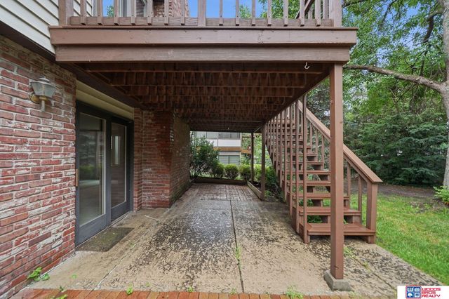 722 Lancashire Court, Lincoln, NE 68510