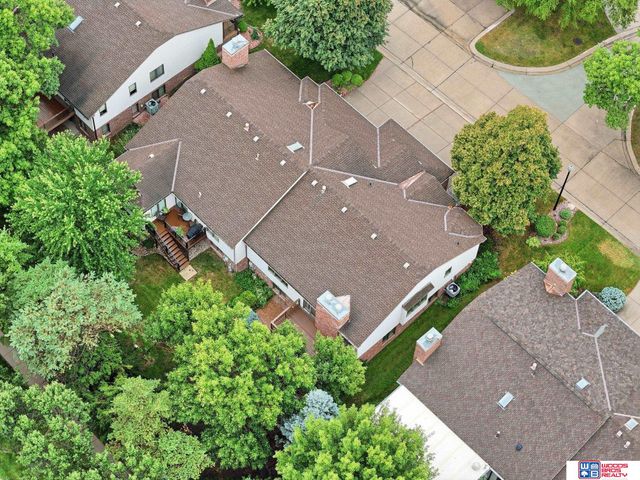 722 Lancashire Court, Lincoln, NE 68510