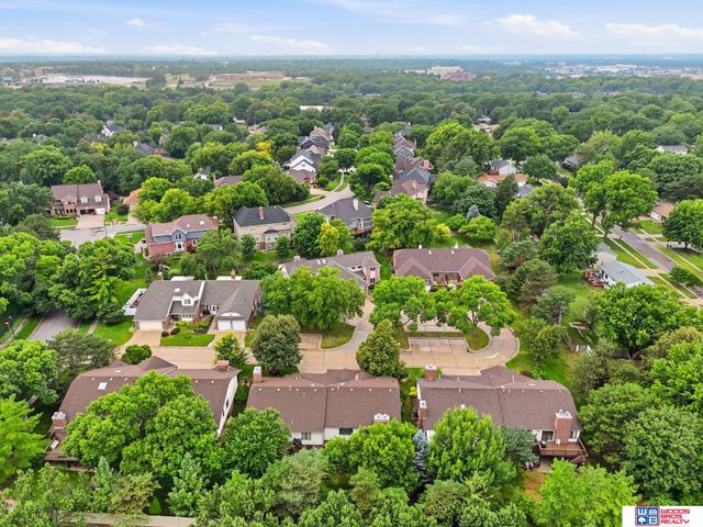 722 Lancashire Court, Lincoln, NE 68510