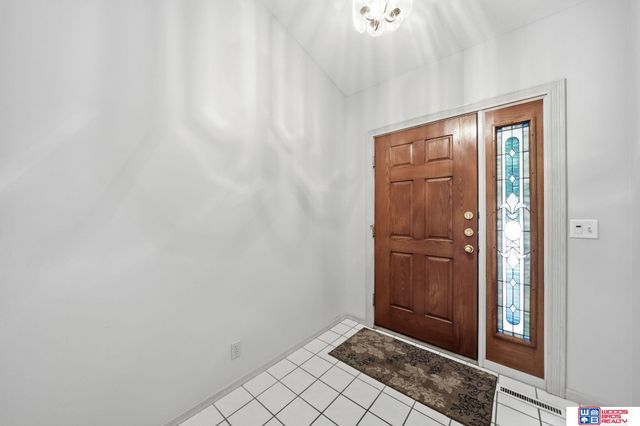 722 Lancashire Court, Lincoln, NE 68510