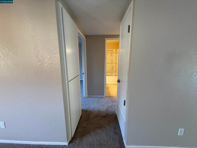 2055 Sierra Rd 12, Concord, CA 94518
