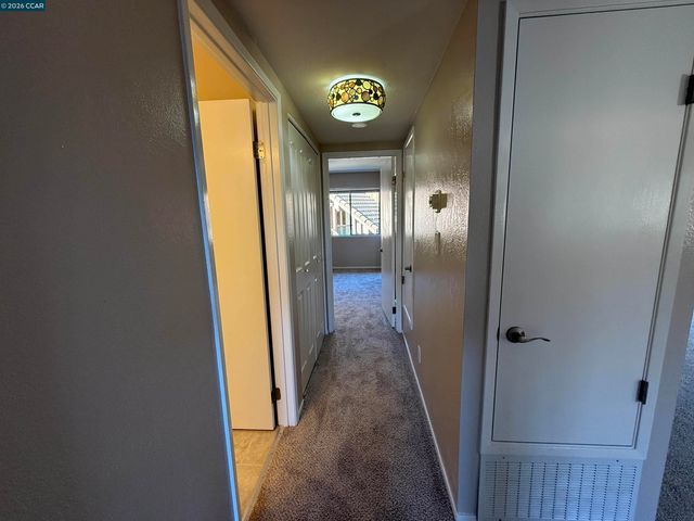 2055 Sierra Rd 12, Concord, CA 94518