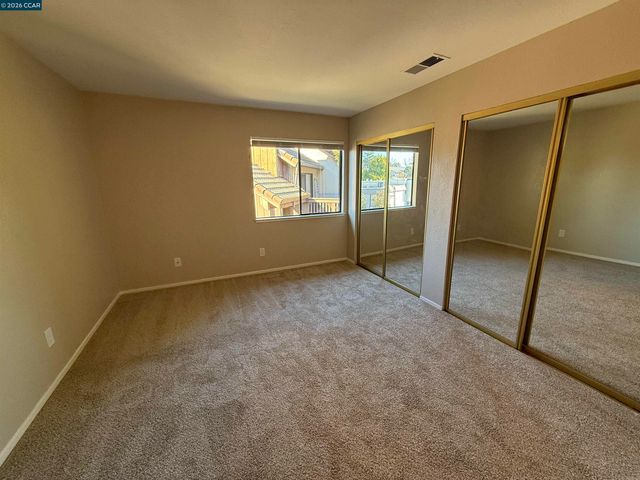 2055 Sierra Rd 12, Concord, CA 94518