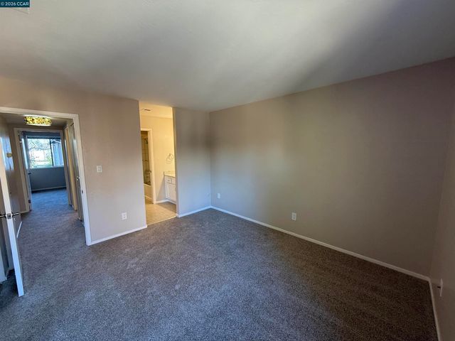 2055 Sierra Rd 12, Concord, CA 94518