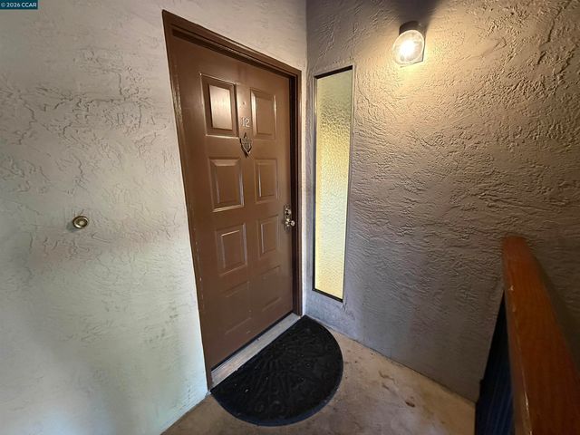 2055 Sierra Rd 12, Concord, CA 94518