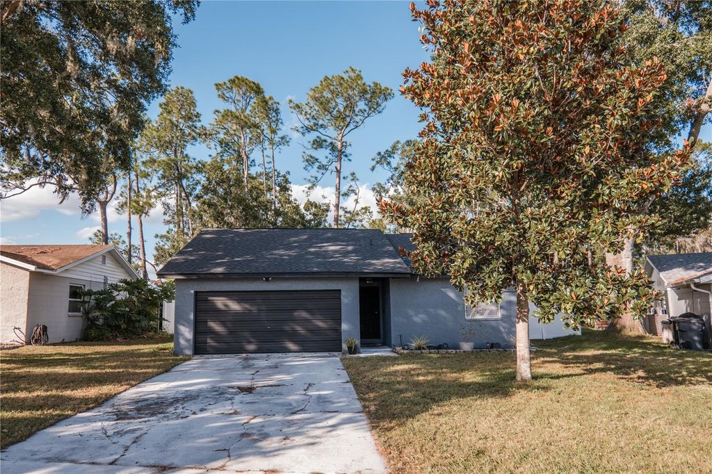 6325 DOE CIRCLE E, Lakeland, FL 33809