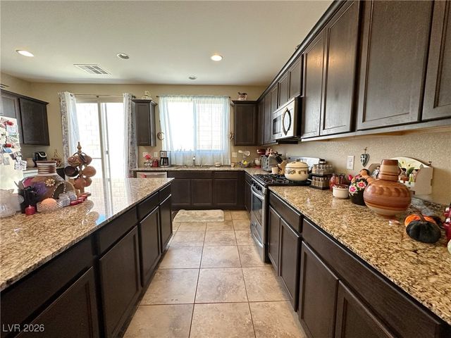 2040 Port Royal Drive, Laughlin, NV 89029