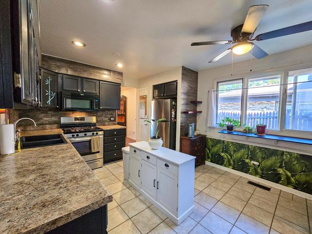 12215 S 45TH Avenue, Alsip, IL 60803