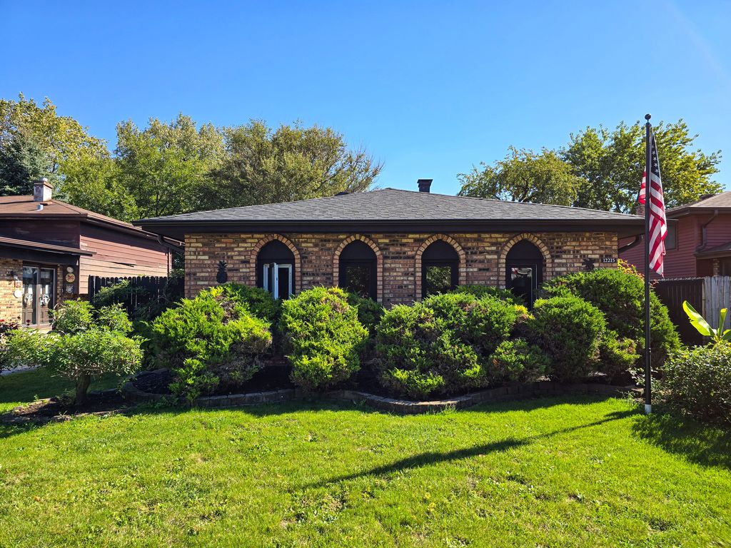 12215 S 45TH Avenue, Alsip, IL 60803 — photo 2