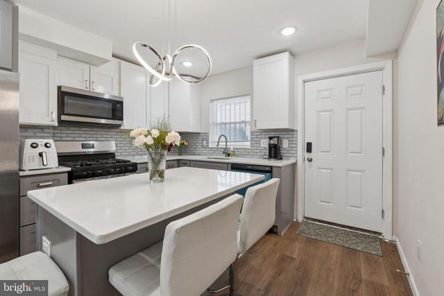 703 WINTON ST, Philadelphia, PA 19148