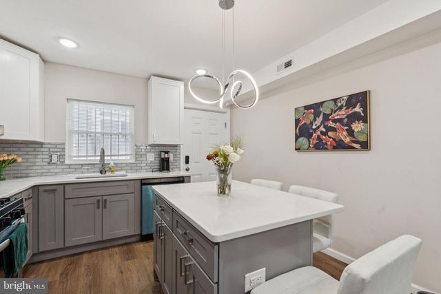 703 WINTON ST, Philadelphia, PA 19148