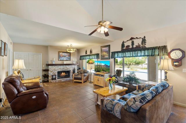 4002 N SAN GABRIEL Circle, Mesa, AZ 85215