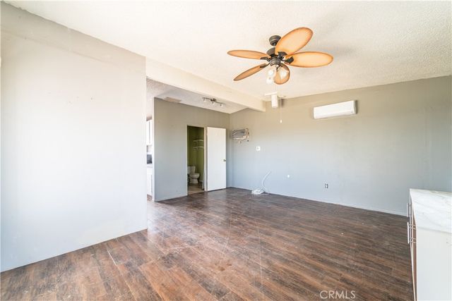 56617 Massachusets, Landers, CA 92285