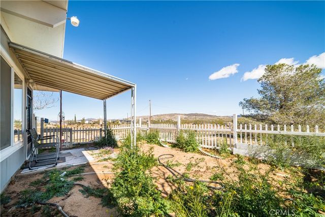 56617 Massachusets, Landers, CA 92285