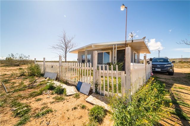 56617 Massachusets, Landers, CA 92285