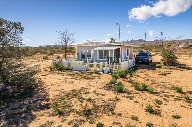 56617 Massachusets, Landers, CA 92285