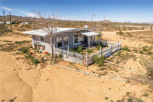 56617 Massachusets, Landers, CA 92285