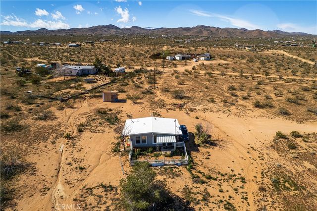 56617 Massachusets, Landers, CA 92285