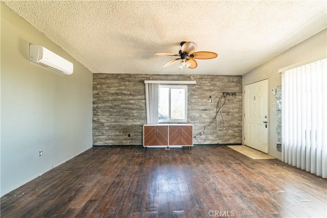 56617 Massachusets, Landers, CA 92285