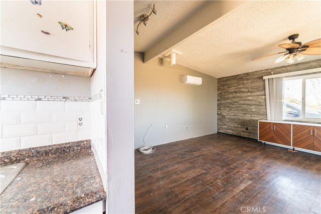 56617 Massachusets, Landers, CA 92285