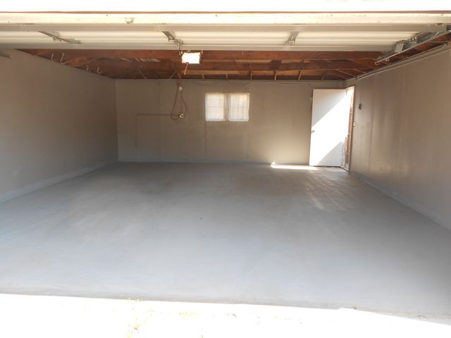 5820 S Rutherford Avenue, Chicago, IL 60638