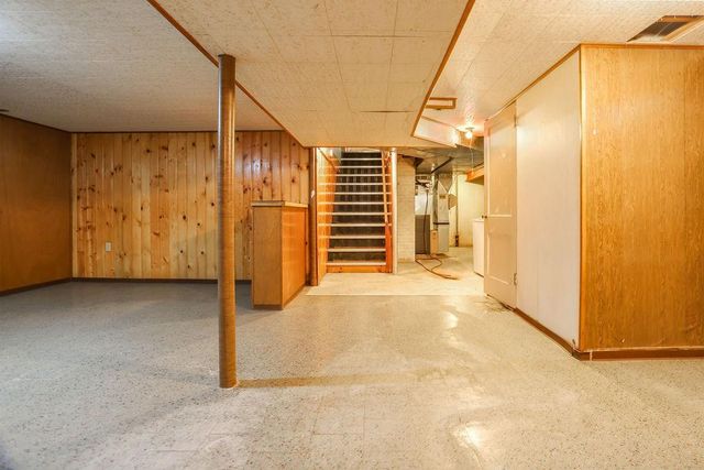 1112 Elm Street S, Moorhead, MN 56560