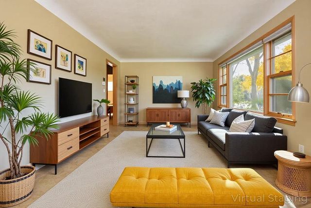 1112 Elm Street S, Moorhead, MN 56560