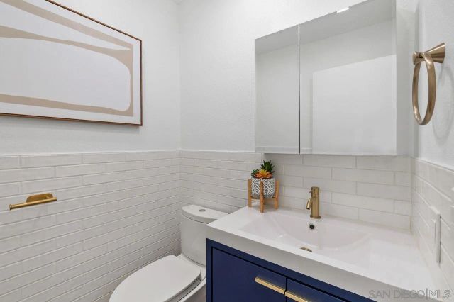 4404 Vivaracho Ct, San Diego, CA 92124