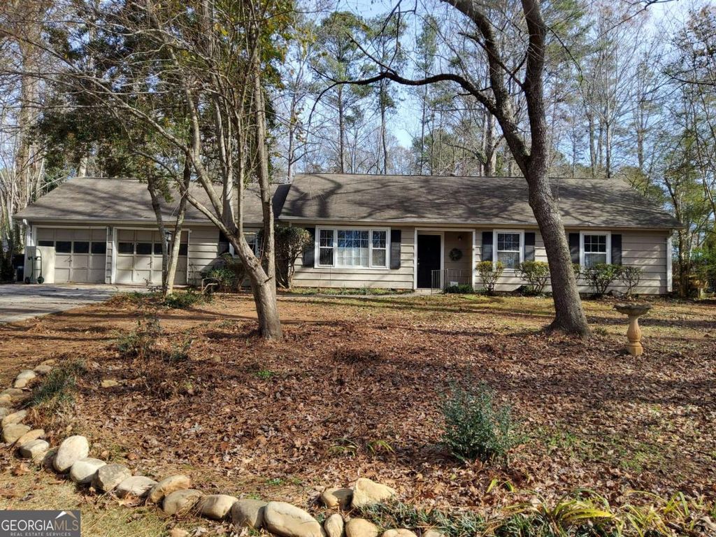 172 Middlesex Lane NW, Marietta, GA 30064