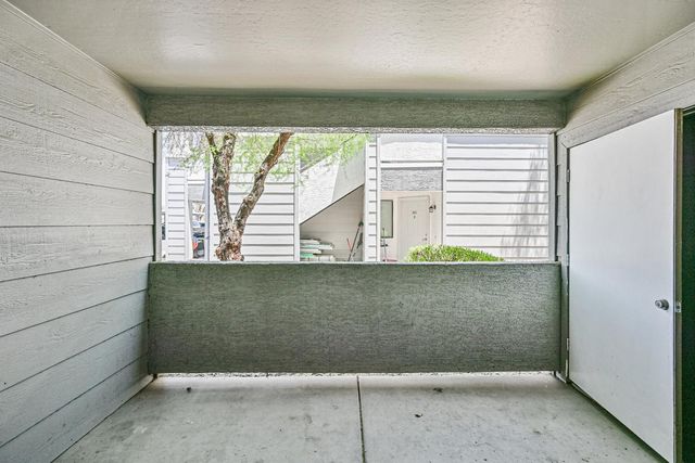 3065 N 67th Avenue Apt 212, Phoenix, AZ 85033