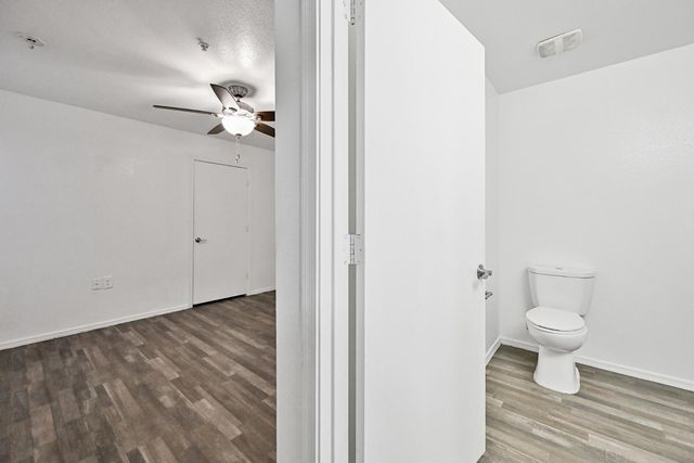 3065 N 67th Avenue Apt 212, Phoenix, AZ 85033