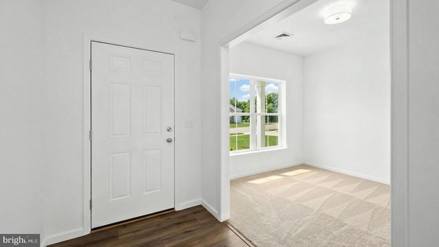 609 LILLIANA DR, Lebanon, PA 17046