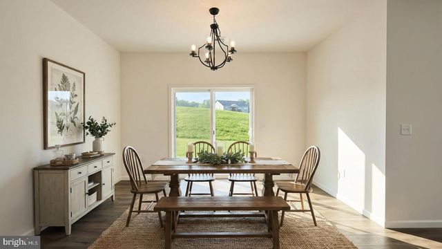 609 LILLIANA DR, Lebanon, PA 17046