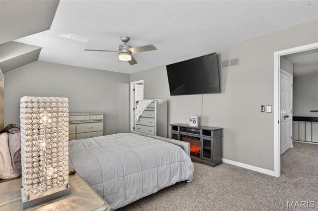 323 Devonshire Court, St Peters, MO 63376