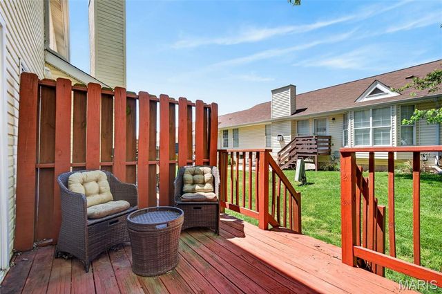 323 Devonshire Court, St Peters, MO 63376