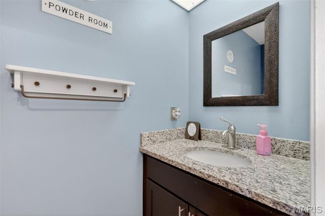 323 Devonshire Court, St Peters, MO 63376