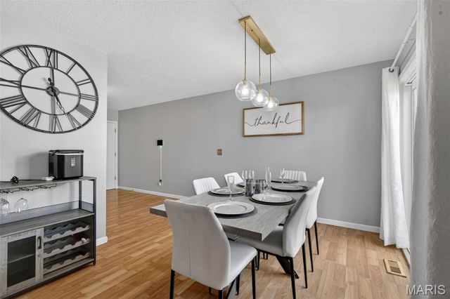 323 Devonshire Court, St Peters, MO 63376