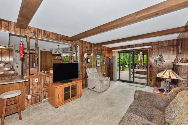 W245S7345 Heather Ridge DRIVE, Waukesha, WI 53189