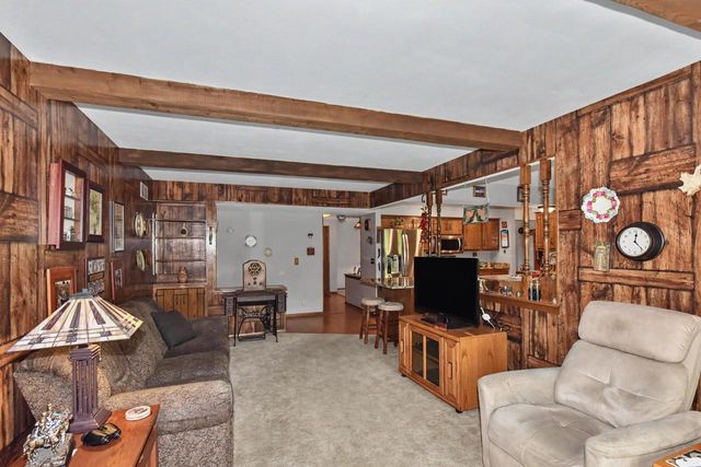 W245S7345 Heather Ridge DRIVE, Waukesha, WI 53189
