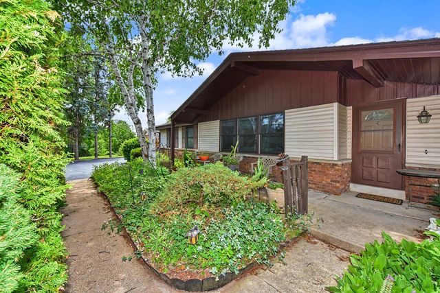 W245S7345 Heather Ridge DRIVE, Waukesha, WI 53189