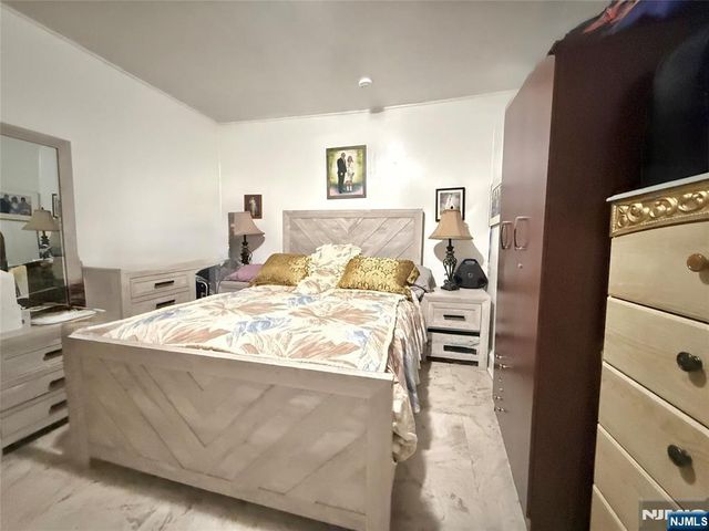615 Summit Avenue, Union City, NJ 07087