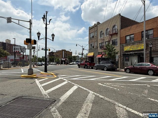 615 Summit Avenue, Union City, NJ 07087