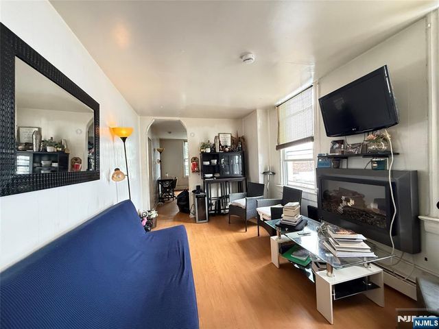 615 Summit Avenue, Union City, NJ 07087